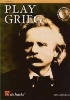 Grieg Play Grieg Clarinet Book & Cd Sheet Music Songbook